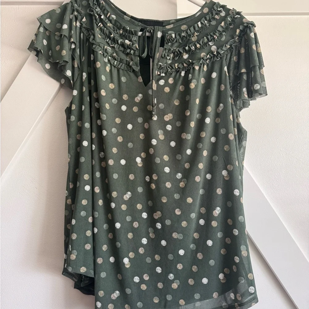 Green Ruched Ruffled Blouse - Picture 6 of 6